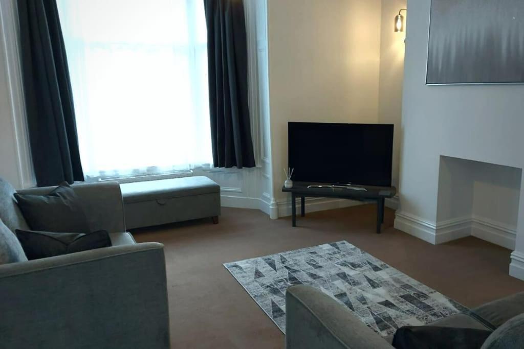 Stylish Apartment In City Centre With Parking Preston  Extérieur photo