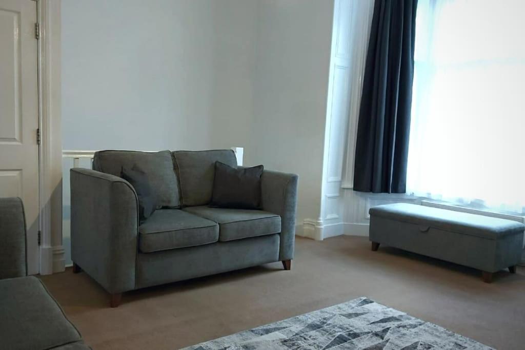 Stylish Apartment In City Centre With Parking Preston  Extérieur photo